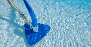 how a pool vacuum works featured image